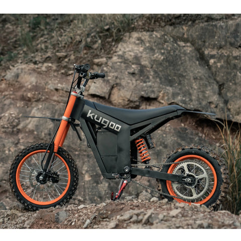 Moto elétrica KUGOO Wish 01 - Motor 1500W Inclinação 30° Rodas 14"/12" Hidráulicos Dianteiros e De Disco Traseiros  - Preto